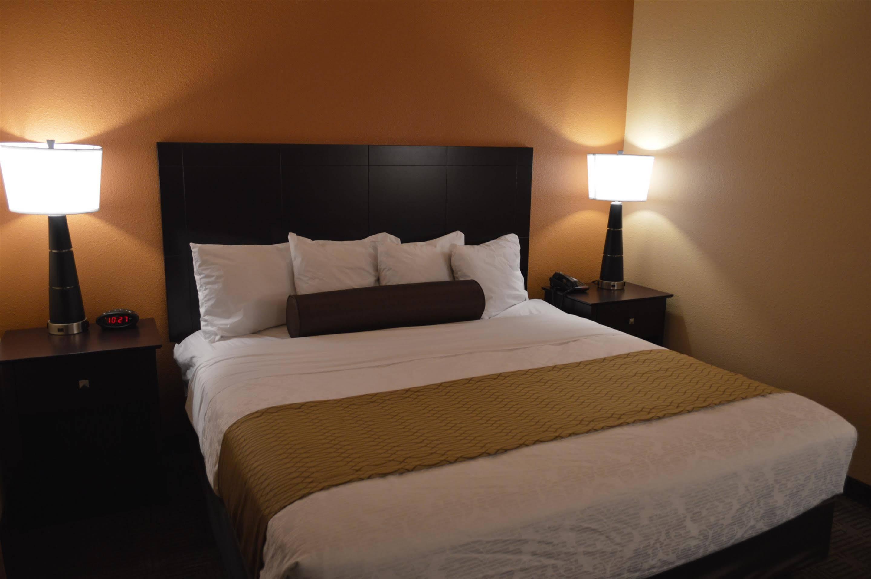 Best Western Plus Lafayette Vermilion River Inn & Suites Bagian luar foto