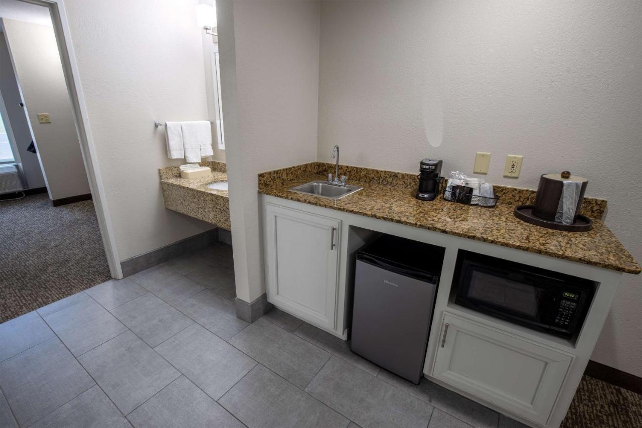 Best Western Plus Lafayette Vermilion River Inn & Suites Bagian luar foto