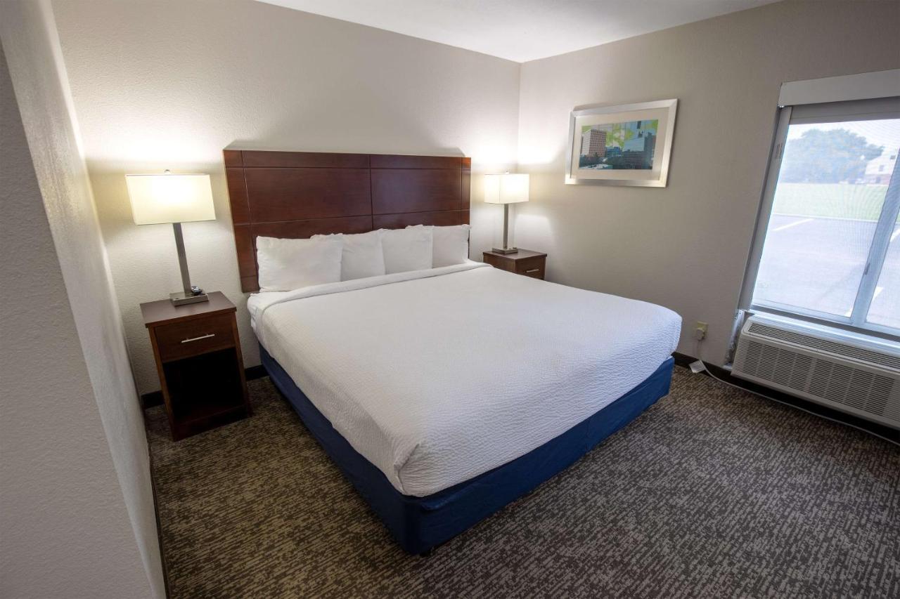 Best Western Plus Lafayette Vermilion River Inn & Suites Bagian luar foto