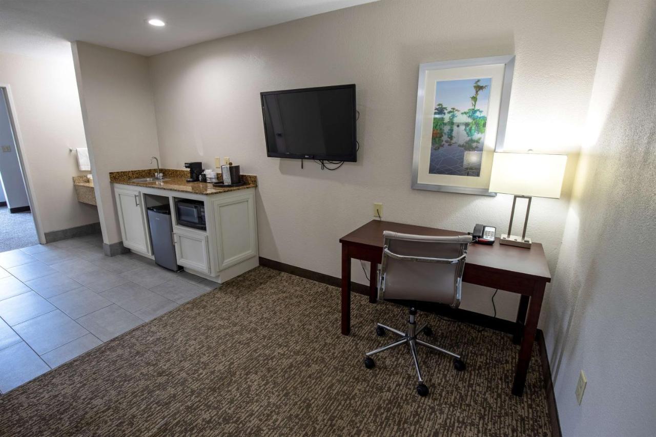 Best Western Plus Lafayette Vermilion River Inn & Suites Bagian luar foto
