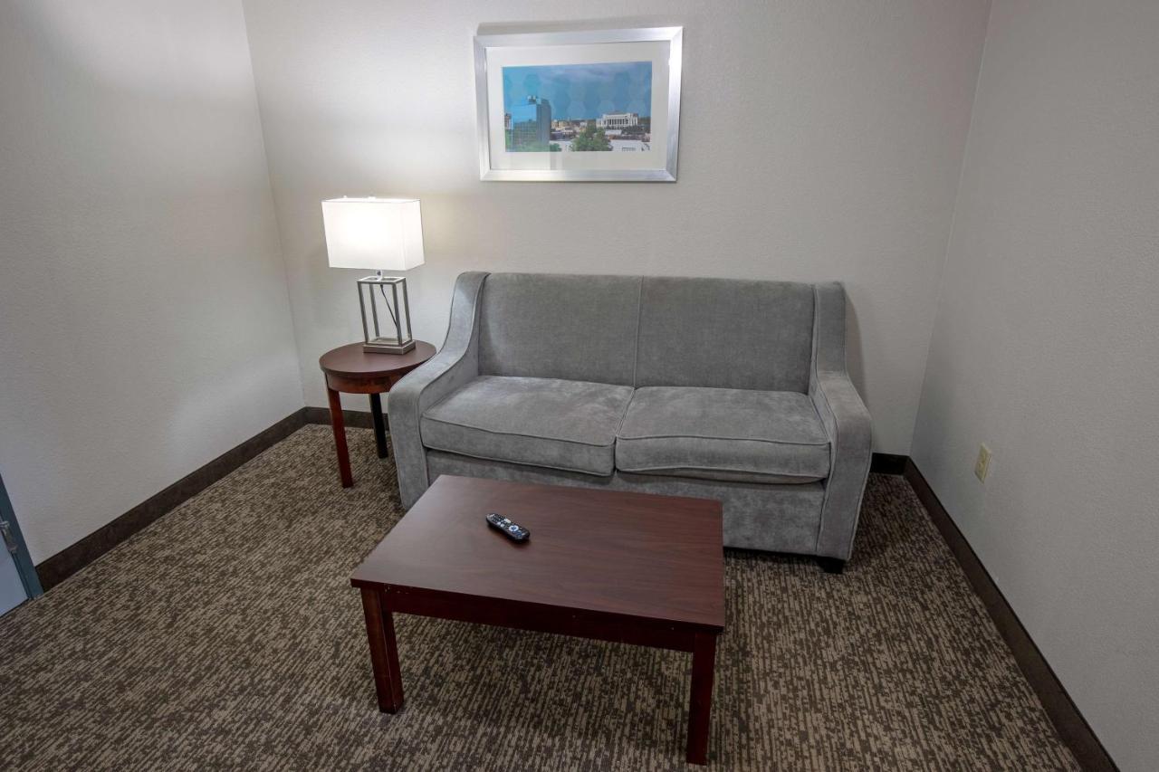 Best Western Plus Lafayette Vermilion River Inn & Suites Bagian luar foto