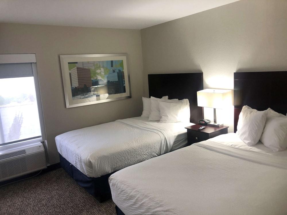 Best Western Plus Lafayette Vermilion River Inn & Suites Bagian luar foto